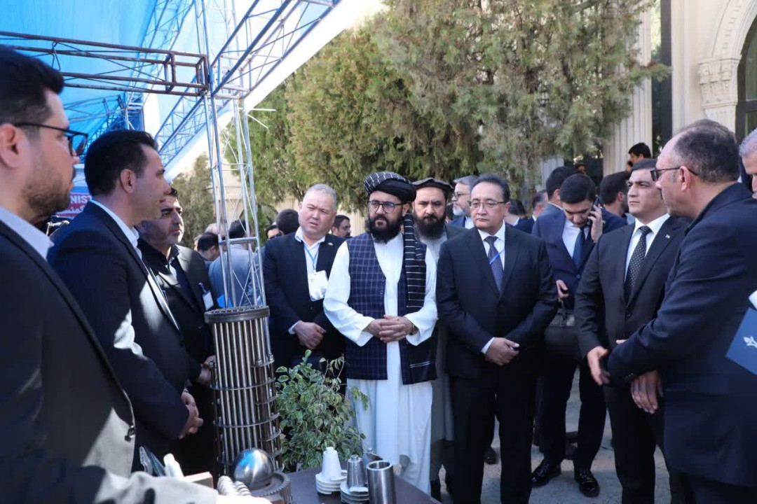 برپایی نمایشگاه معرفی صنایع استان در حاشیه همایش فرصتهای سرمایهگذاری خراسان شمالی برپایی نمایشگاه معرفی صنایع استان در حاشیه همایش فرصتهای سرمایهگذاری خراسان شمالی